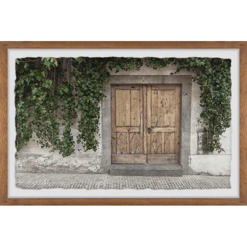 «Old Wooden Door», reproduction encadrée, H 24 po x l 36 po x P 1,5 po