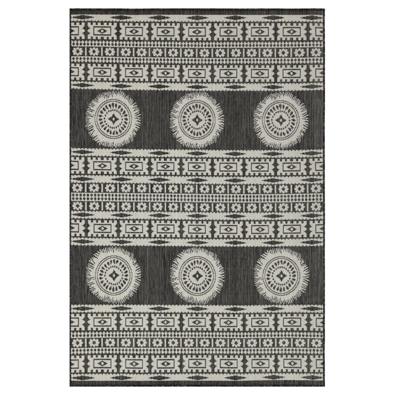 5 Ft. 3 In. X 7 Ft. 3 In. Indoor/Outdoor Area Rug, Rectangle 7'10" x 10'3"