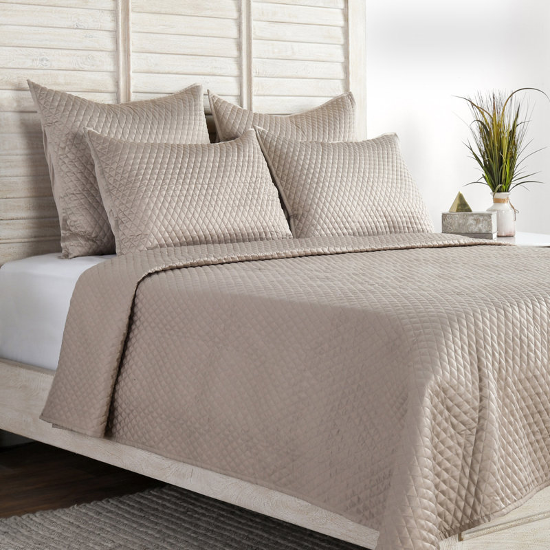 Winthrop Diamond Quilt, Queen Quilt, Natural