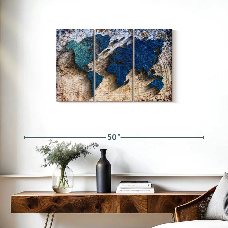 «Carved World Map», reproduction sur toile, H 20 po x l 33 po x 1,25 po