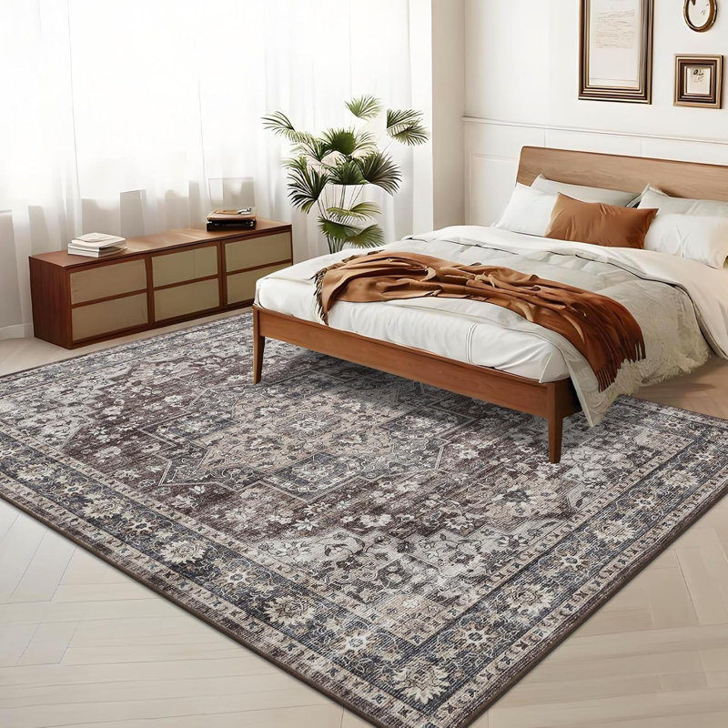 Washable  Area Rug Vintage Medallion  Non-Slip Non-Shedding Oriental Distressed Accent  Soft Low Pile Hallway Red