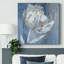 «White on Blue I» sur toile-683630087