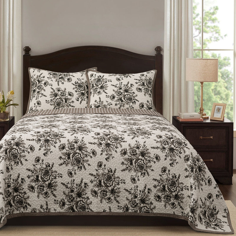 King Size White Cotton Reversible Quilt Set with Floral Print