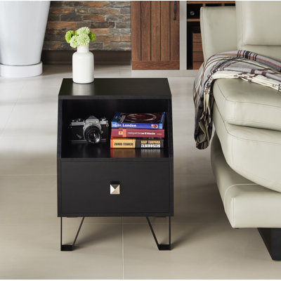 Table de bout avec rangement Merriwood