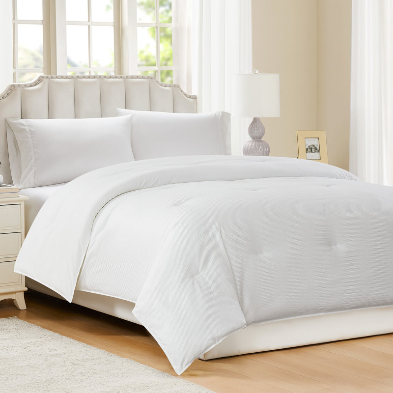 Modern Threads Down Alternative Microfiber Quilted Reversible Comforter & Duvet Insert, King Comforter