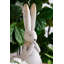 Lapin en magnésium texturé blanc avec détails dorés subtils-197166768