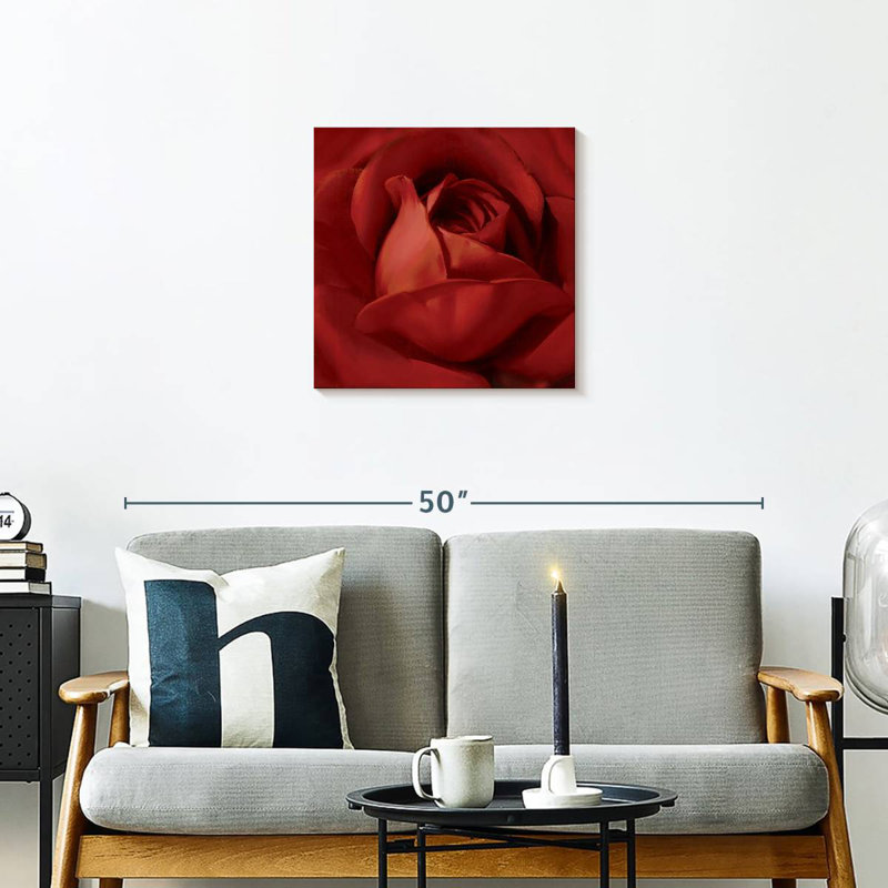 Harnek Sincere Red, 20'' H x 20'' W