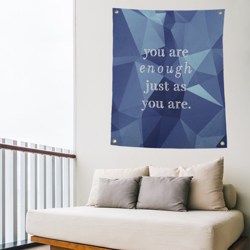 Tapisserie «Polyester You Are Enough» en polyester, H 36 po x l 26 po, Saphir