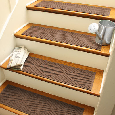 WaterHog® Diamonds 8.5 in. x 30 in. Indoor Outdoor Stair Treads Set/4