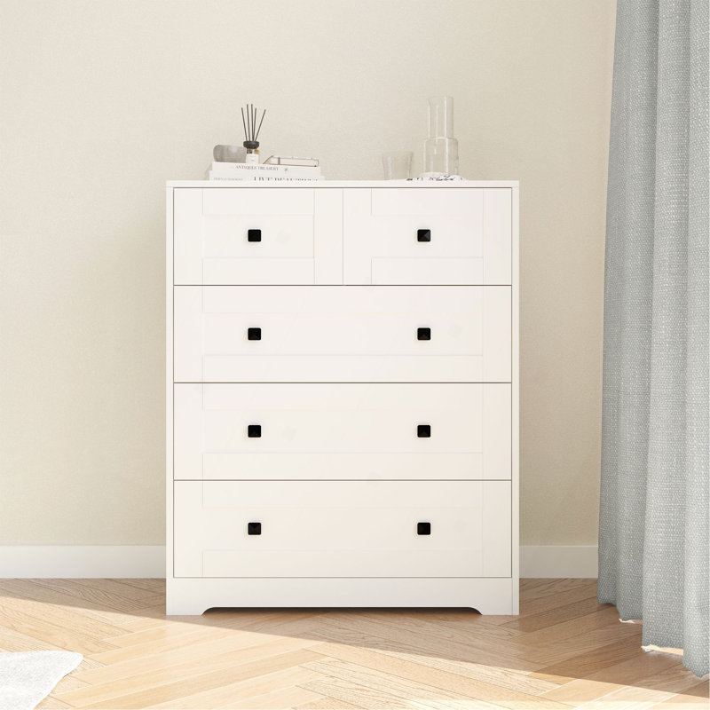 Commode à 5 tiroirs de couleur blanche
