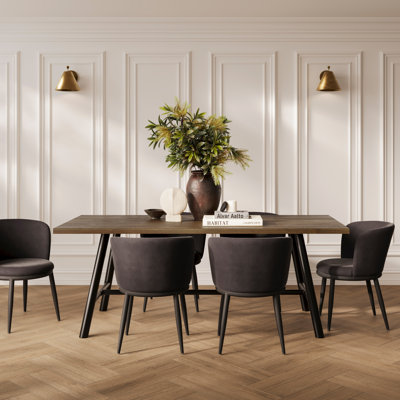 LOUIE DINING TABLE