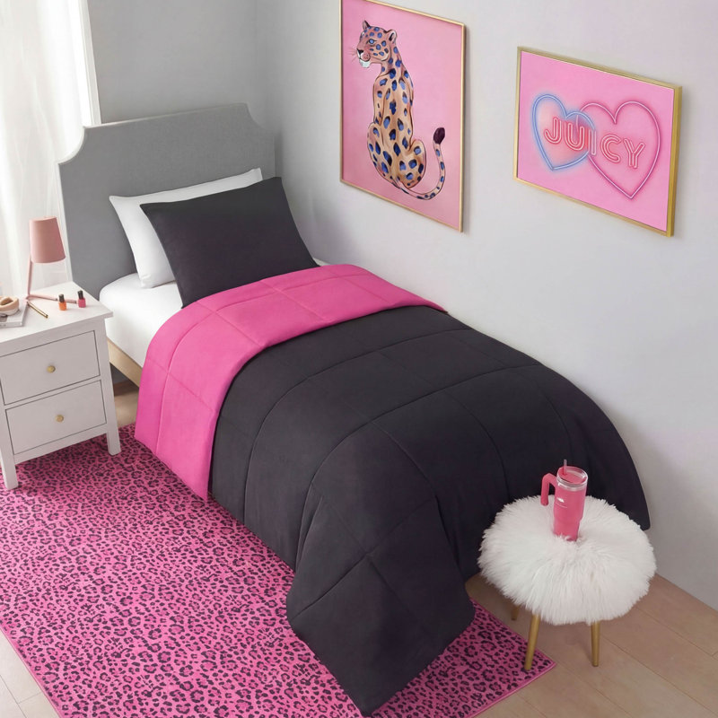  Finely Machine Washable Area Rugs, Hot Pink Paw, 5' x 7'