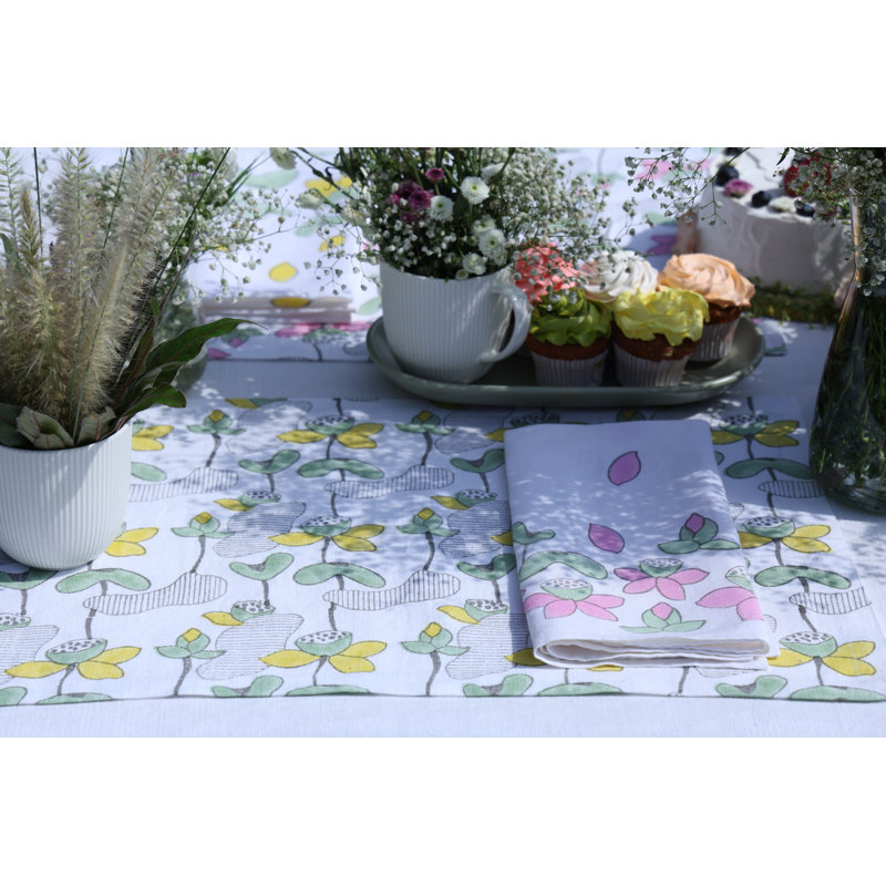 Lotus Pond Table Placemat 14x20 Inch, Yellow