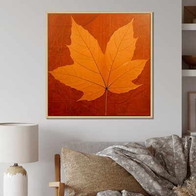 " Amber Autumn Maple Leave "