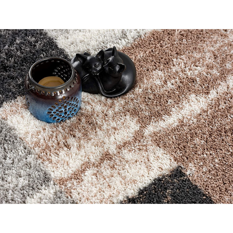 Tapis géométrique en polyester tissé à la machine en beige / noir / gris / blanc, Rectangle 6 pi 6 po x 9 pi 4 po