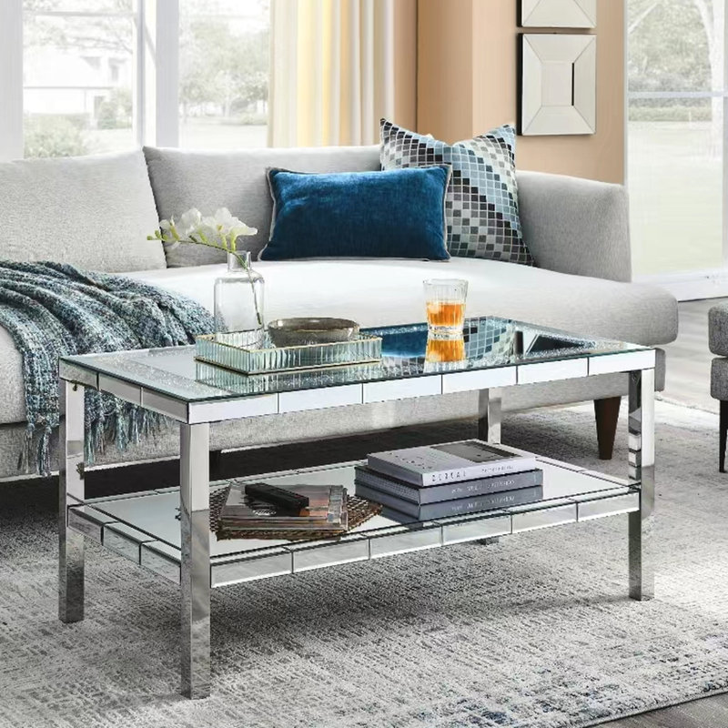 Table basse rectangulaire avec plateau en verre et tablette