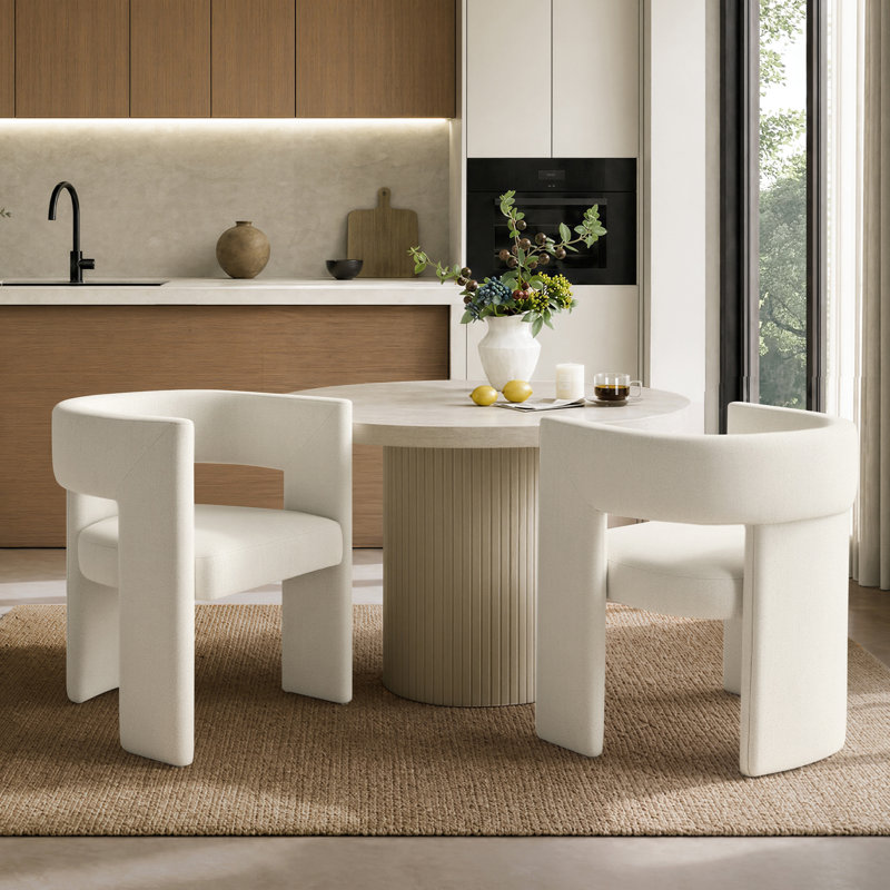 Chaise rembourrée, Chenille blanche