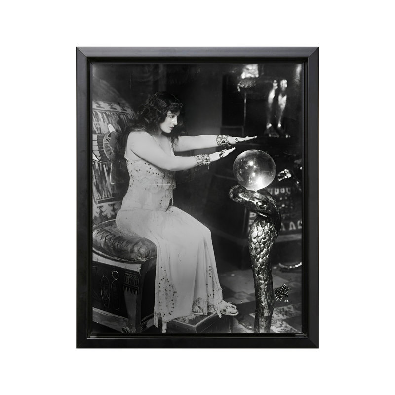 Fortune Teller No3, Cadre noir, Canevas, H 12 po x l 16 po
