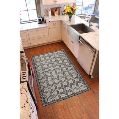 Un-Rug Chelsey Low Profile Kitchen Mat by Matterly