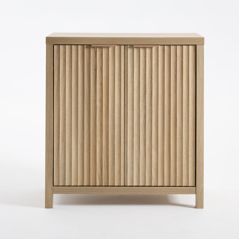 Nicolee 30.5'' Sideboard, Sand Oak