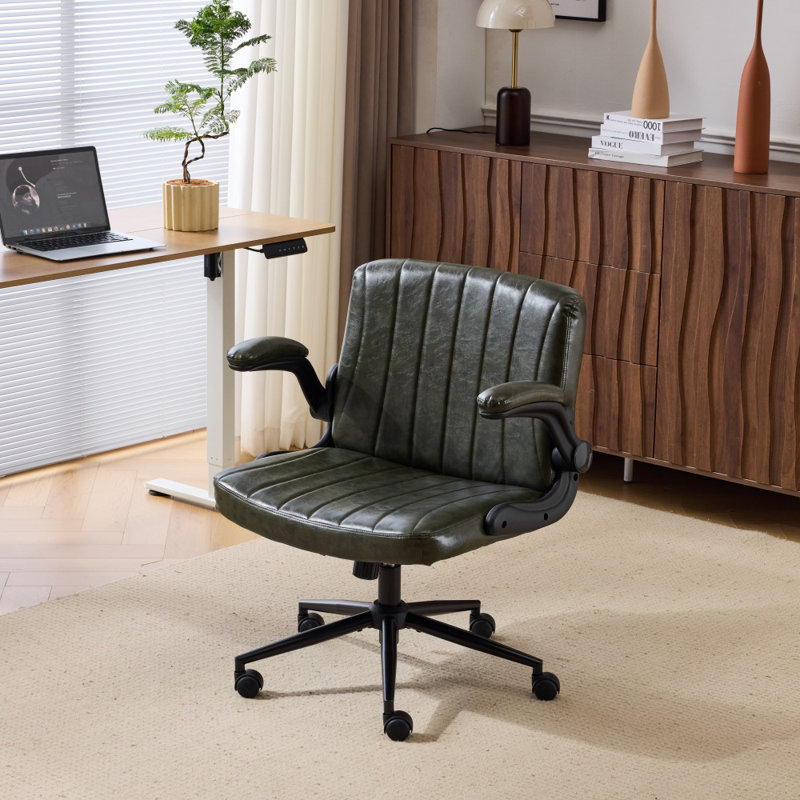 Chaise pivotante en cuir huilé avec accoudoirs rabattables, Vert foncé
