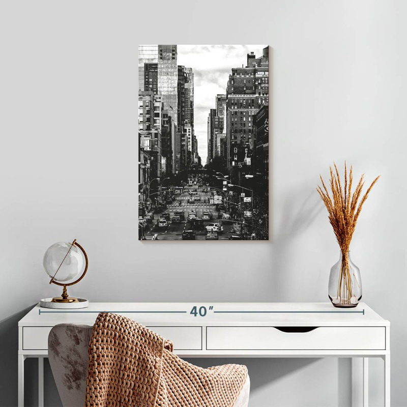 Sirci, New York, H 24 po x l 16 po