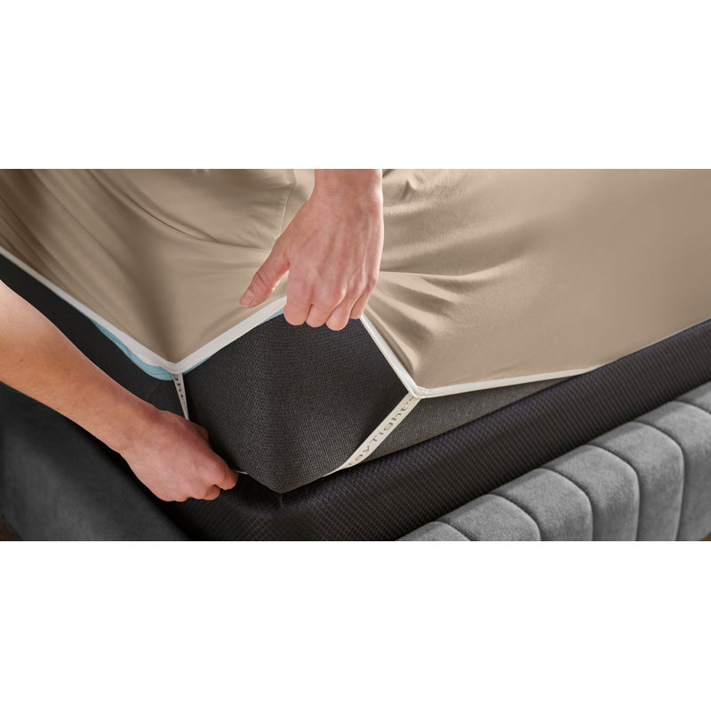 Tempur-Breeze° Cooling Sheet Set, King Sheet Set + 1 Fitted Sheet/2 King Pillowcases, Sandstone