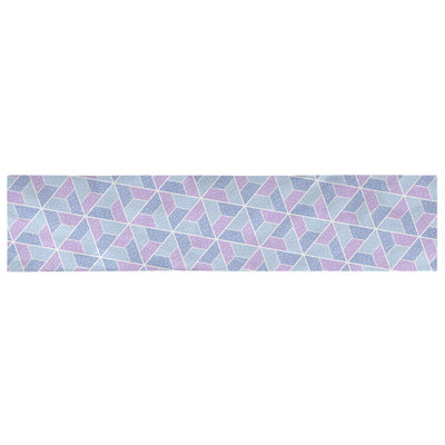 Avicia Table Runner