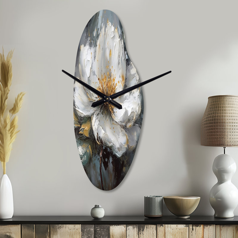 Horloge murale blanche avec pivoine asymétrique, Moyenne