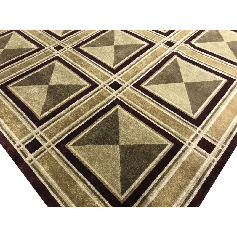 Hand-Knotted High-Quality Beige Area Rug