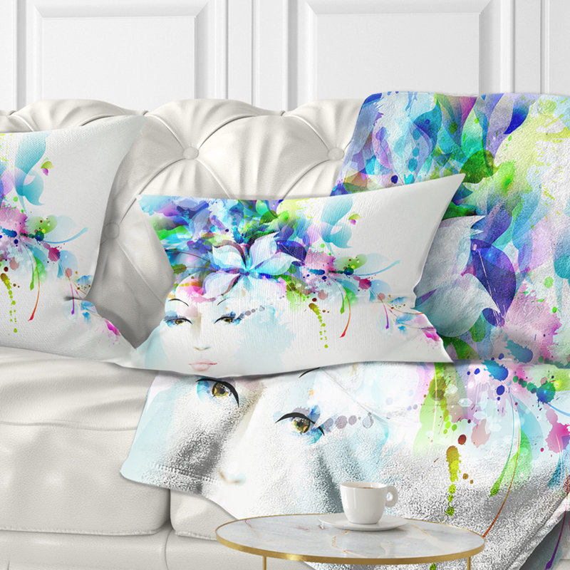 Femme avec fleurs bleues - Coussin décoratif à imprimé floral