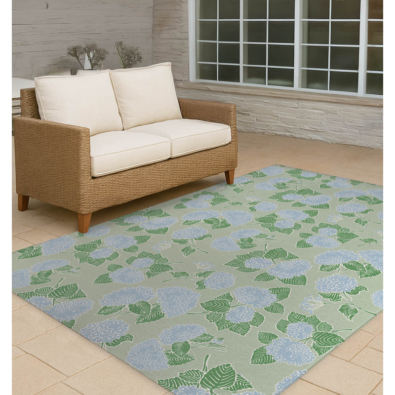Hydrangea Non Slip Outdoor Rug, Rectangle 4' x 6'