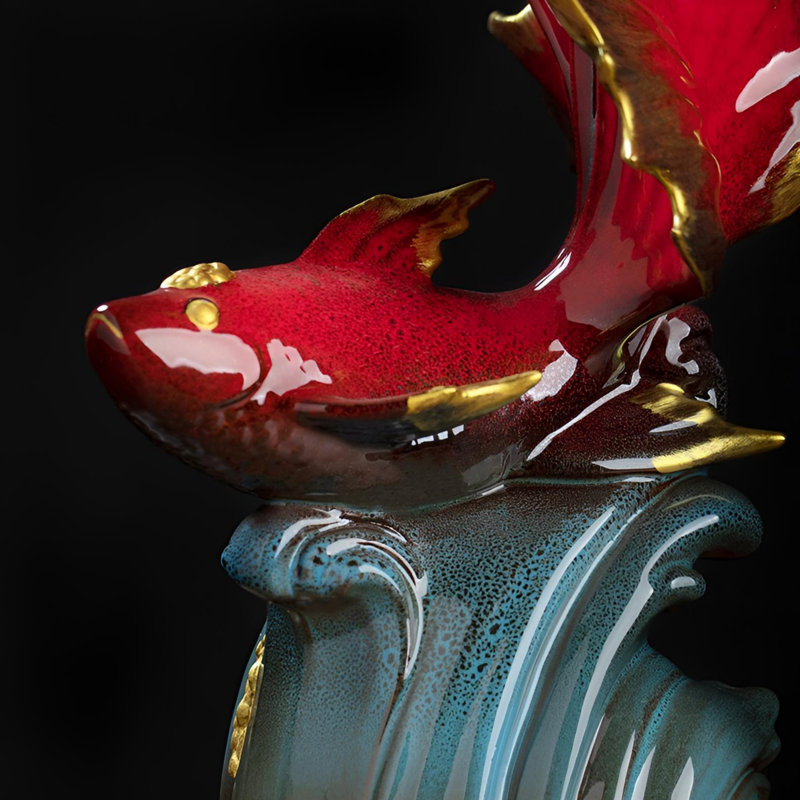 Poissons sautant par-dessus la porte du dragon - œuvre d'art en céramique exquise, H 13,58 po x l 6,29 po x P 4,52 po