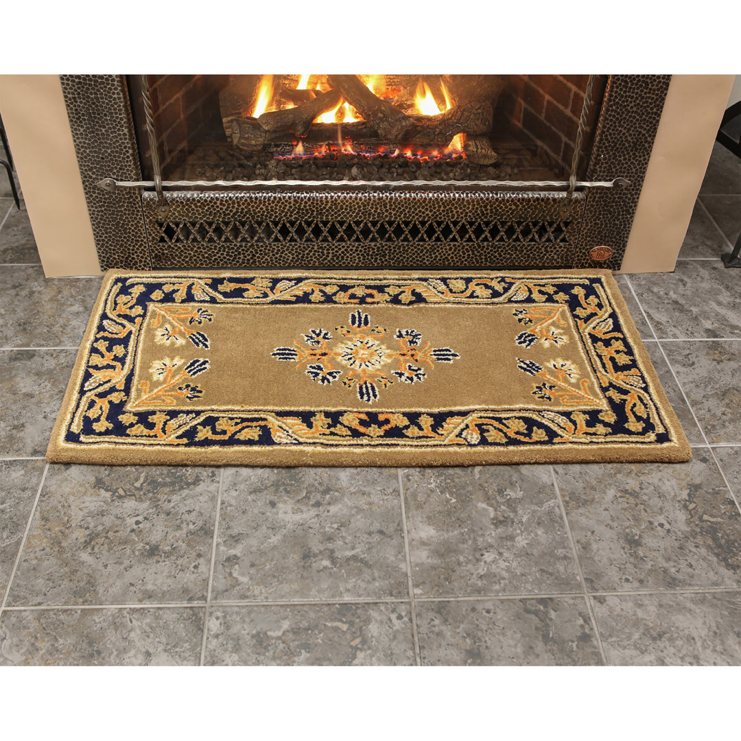Eliphalet Oriental Handmade Wool Rug World Menagerie