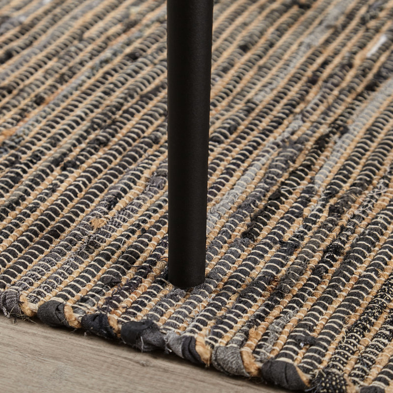 Ensemble de 2 chaises de salle à manger noires en polypropylène avec dossier en broche pour chaises de chambre modernes avec charme