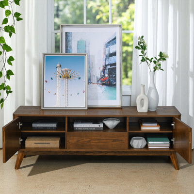 Meuble télé Mid-Century moderne cannelé pour téléviseur de 65 pouces, centre de divertissement avec rangement, console média en bois de style campagnard pour salon, bureau, table d'appoint, 2 portes et 1 tiroir et pieds en bois massif