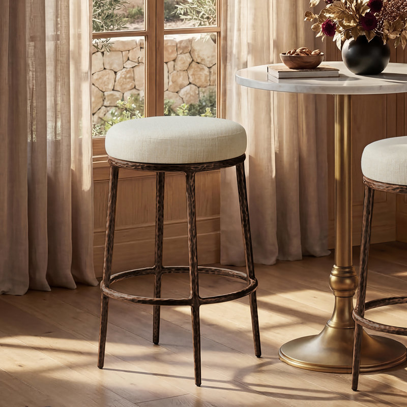 Tabouret de bar à hauteur de comptoir 26,5 po Modern Glam, Bronze martelé