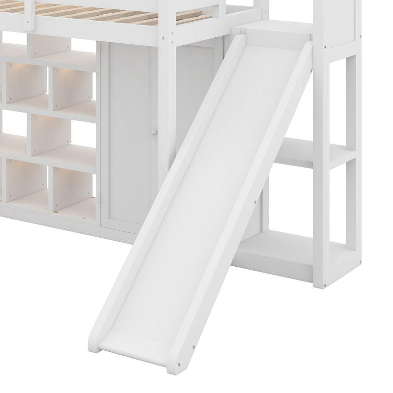Lit mezzanine en bois avec garde-robe, tablettes de rangement, glissoire et DEL