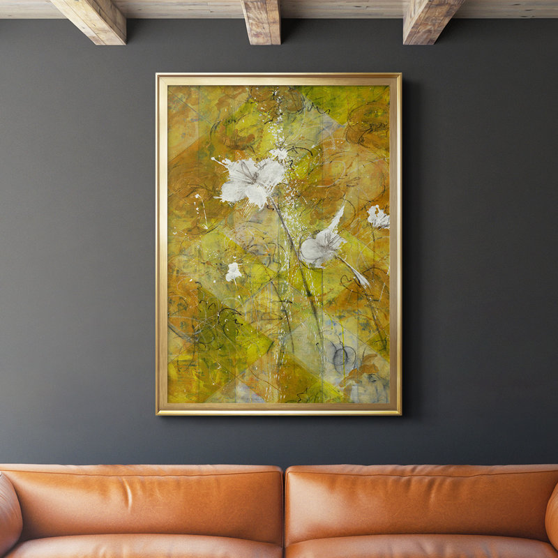 «Beauty Amidst Chaos», toile encadrée de qualité supérieure - prête à être accrochée, Or, H 42,5 po x l 30,5 po x P 1 po