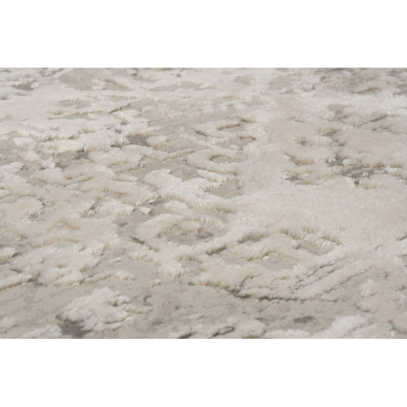 Grisby Oriental Indoor Rug, Rectangle 2' x 3'11"