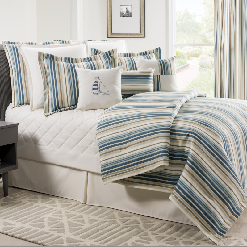 Savannah Polyester Striped Duvet Cover, King