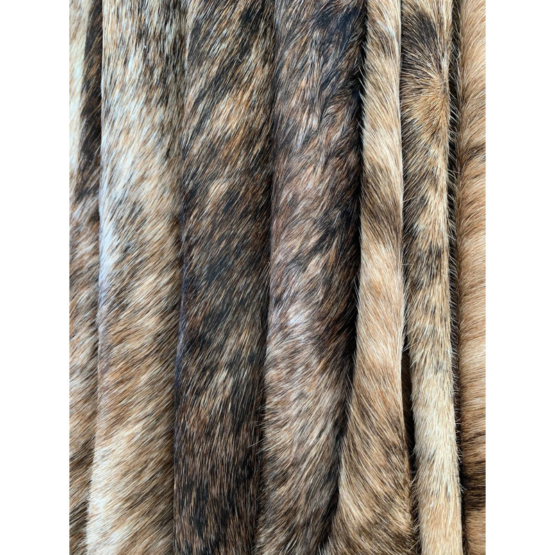 Tapis moyen en peau de vache Arinn