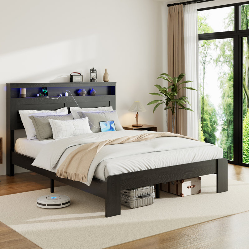 Cadre de grand lit avec station de charge, tête de lit à DEL avec rangement, métal et bois, grand cadre noir foncé sous et bruit: 2 ports, support en bois, aucun sommier nécessaire