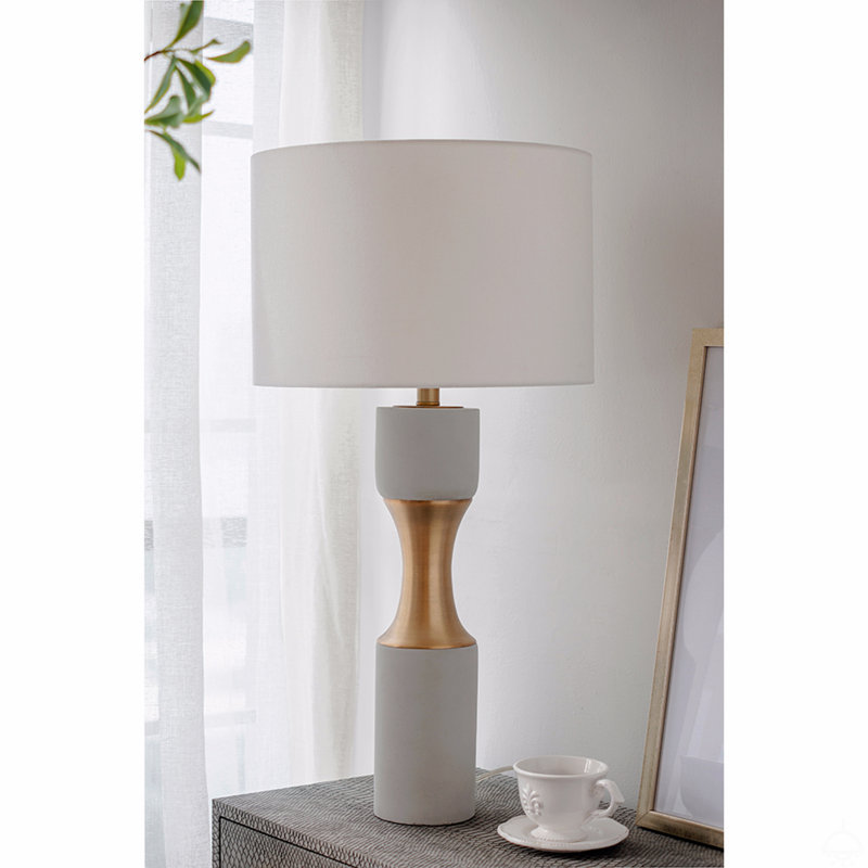 Lampe de table moderne en métal et ciment avec abat-jour tambour