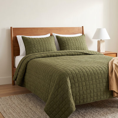 Nena Bedding