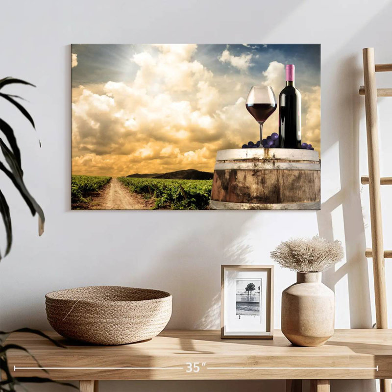 Vin rouge Yarlin, H 16 po x l 24 po