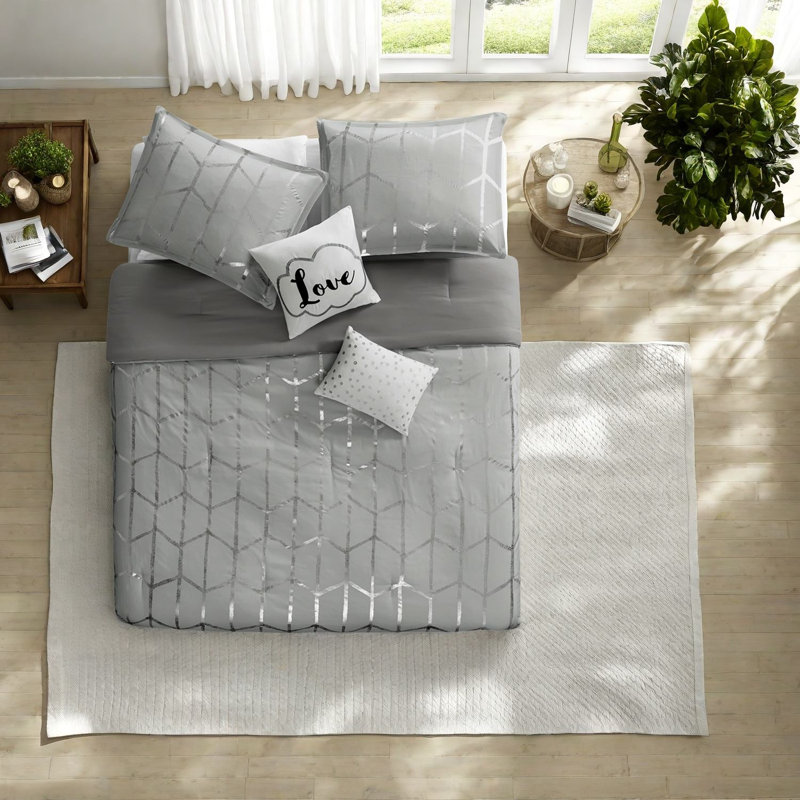 Ensemble de literie contemporain gris doux métallique pour les chambres à coucher