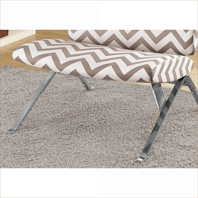 Chaise de chambre contemporaine - tissu doux, pieds en métal, base taupe élégante et brillante