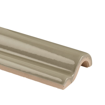 Moulure de cimaise en céramique polie Barcelona 2 po x 12 po