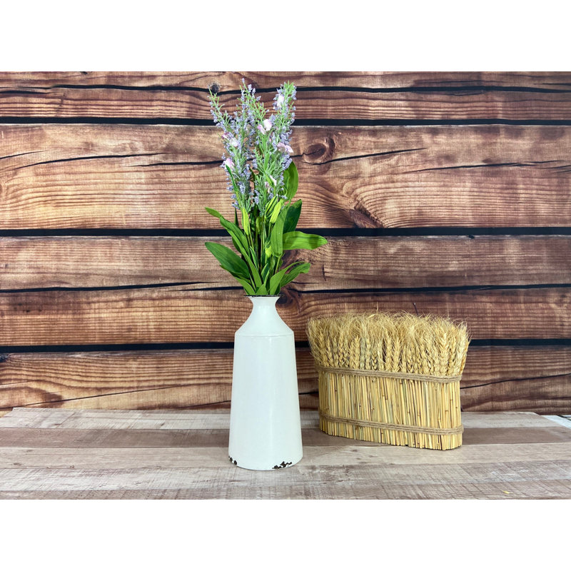 Hajerah Metal Table Vase